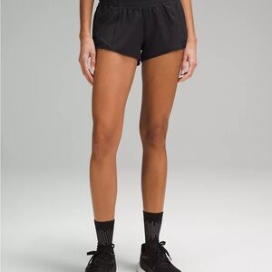 Lululemon Hotty Hot Low-Rise Lined Shorts 2.5” Black *Hawai Decal